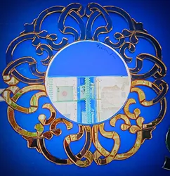 NEW DIYOR GLASS HOUSE