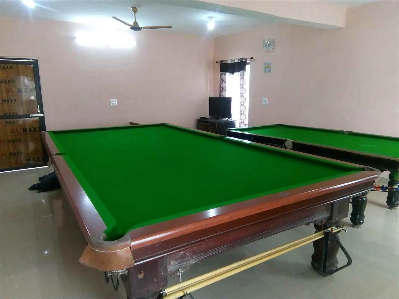 Bir Kastle Bir Kastle