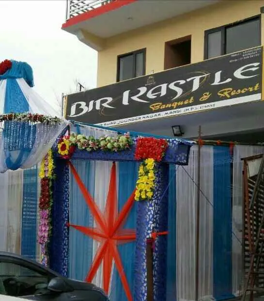 Bir Kastle Bir Kastle