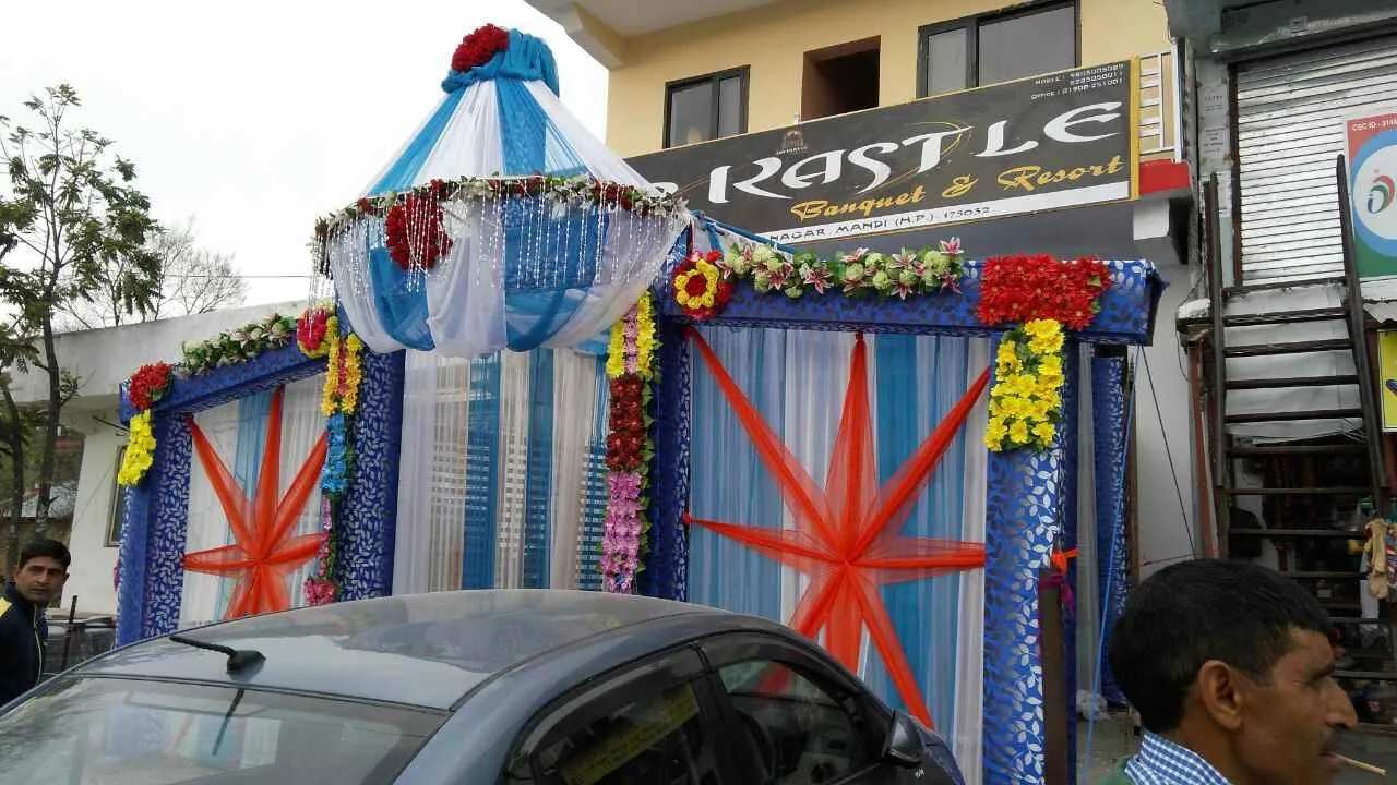 Bir Kastle Bir Kastle