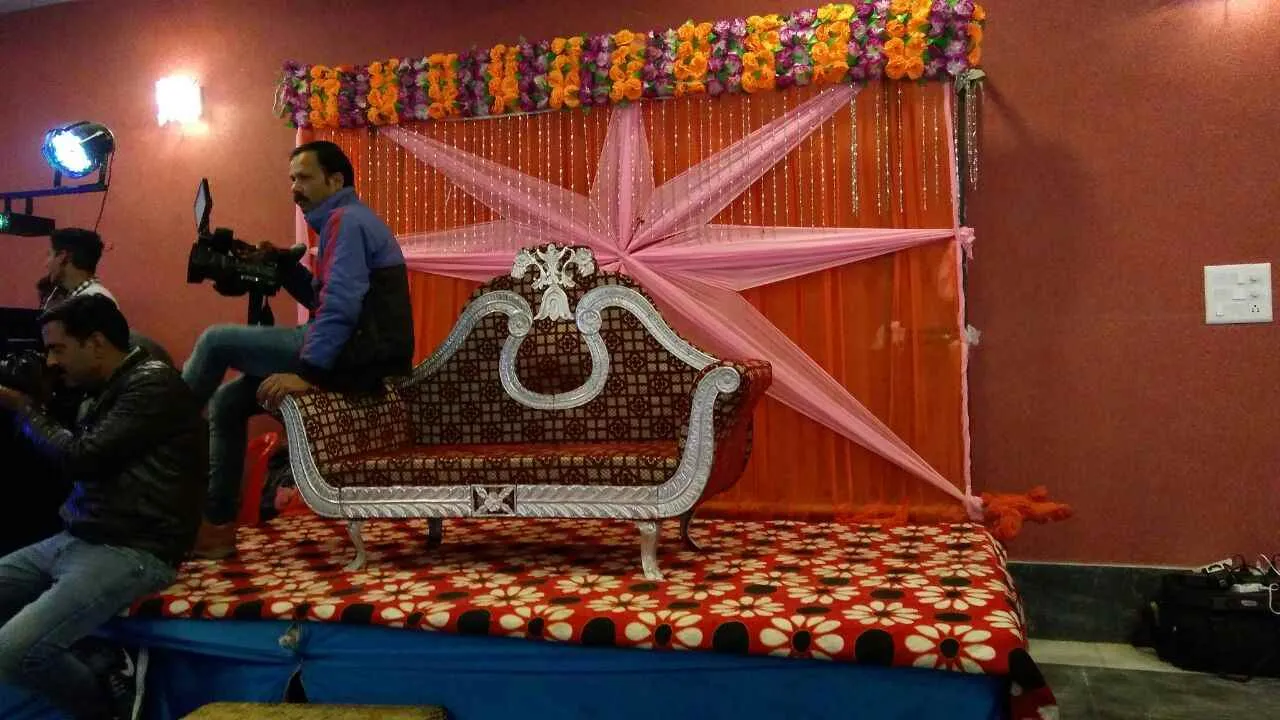 Bir Kastle Bir Kastle