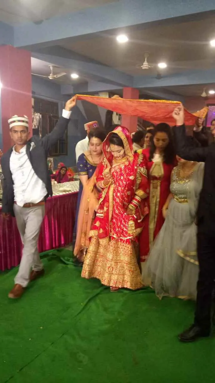 Bir Kastle Bir Kastle