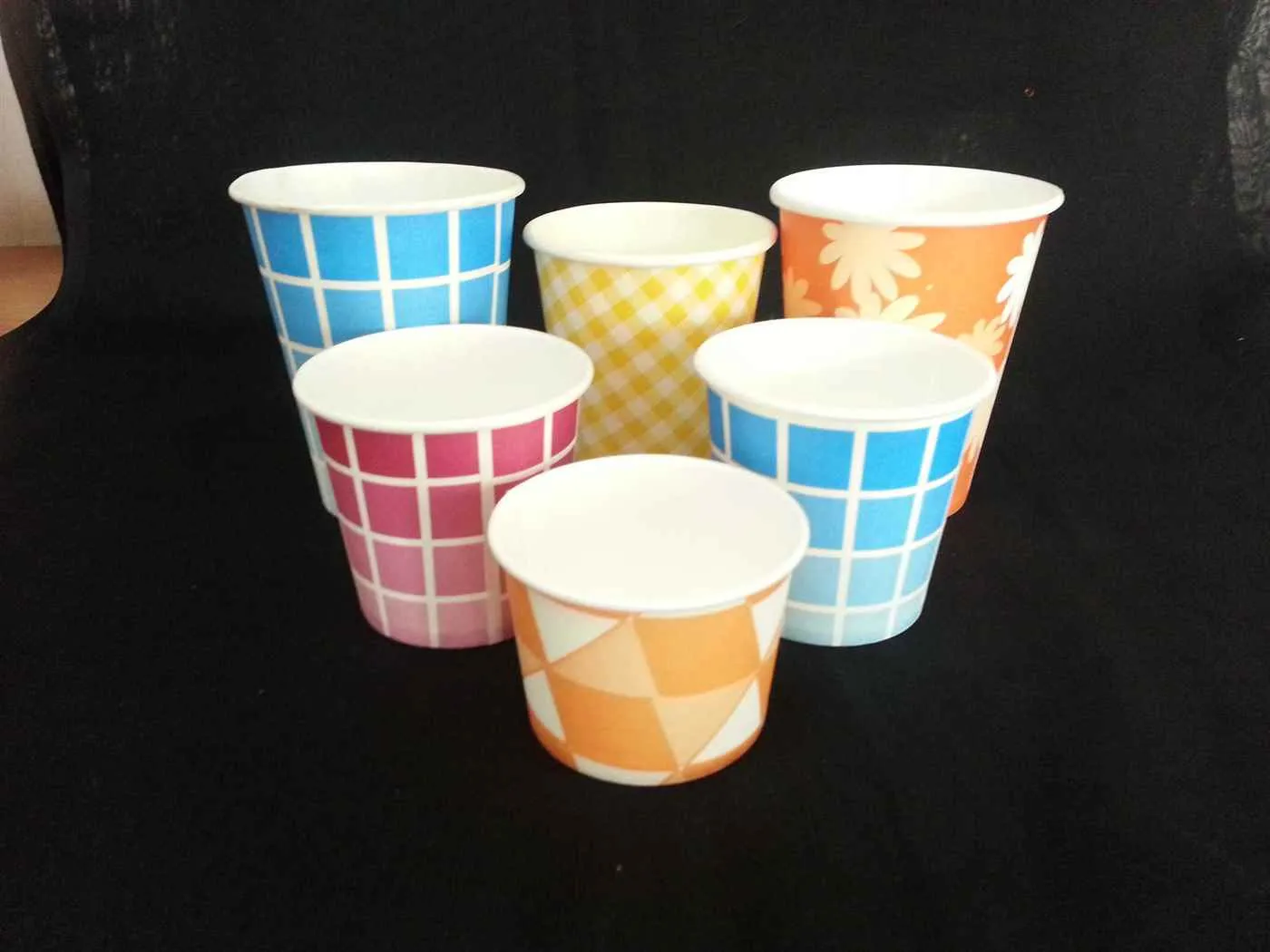 E E Paper cup