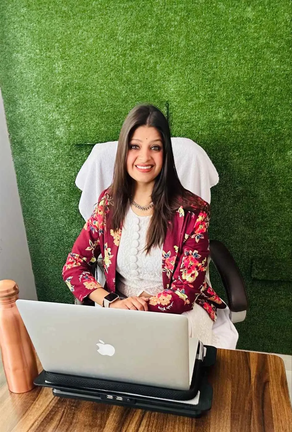 Healthfit Square - Dr Neha Yaduvanshi