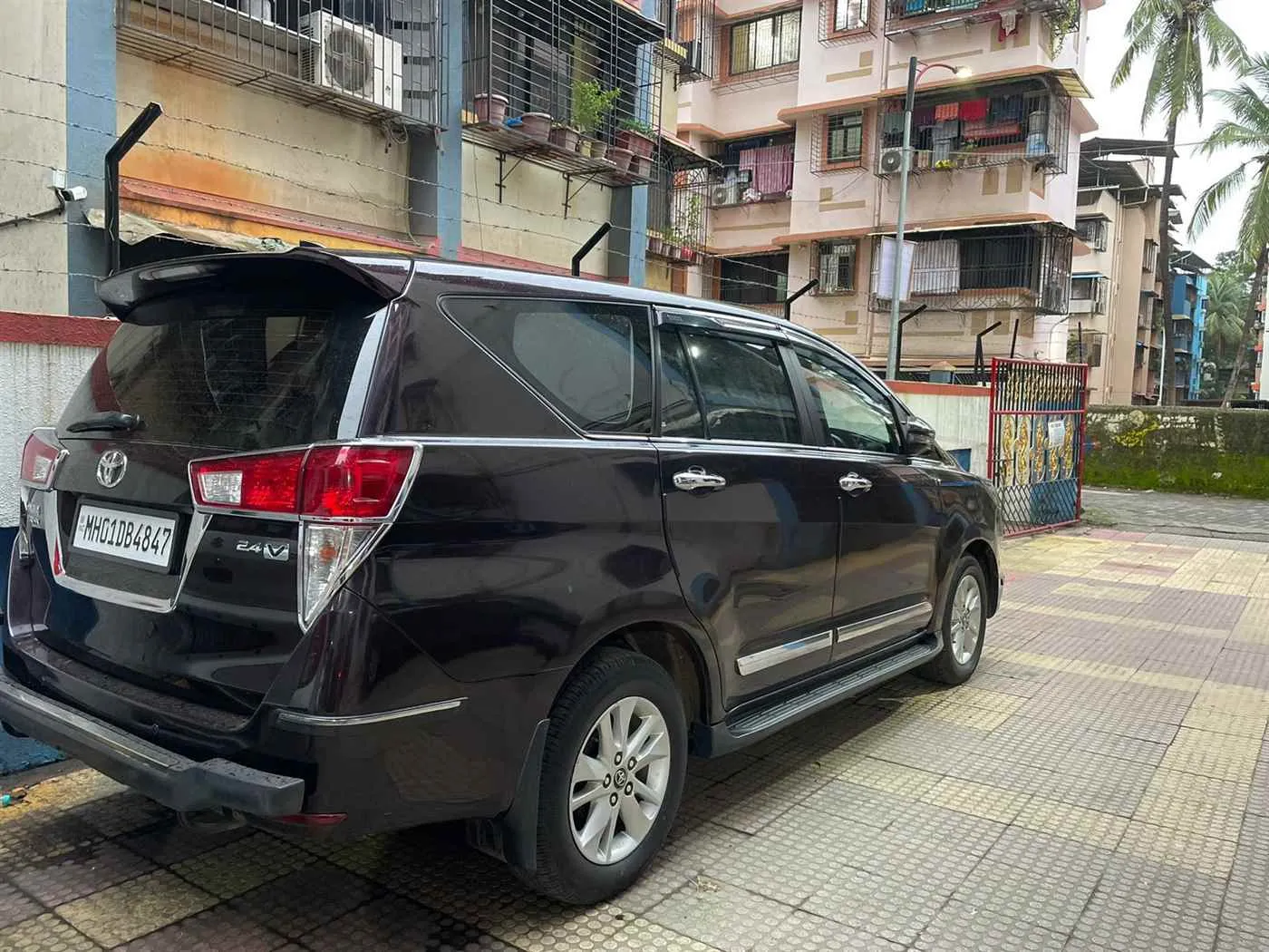 Innova Crysta On Rent For Outstation Trip