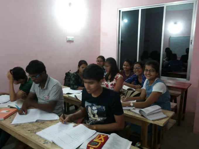 Star Tutorial Academy