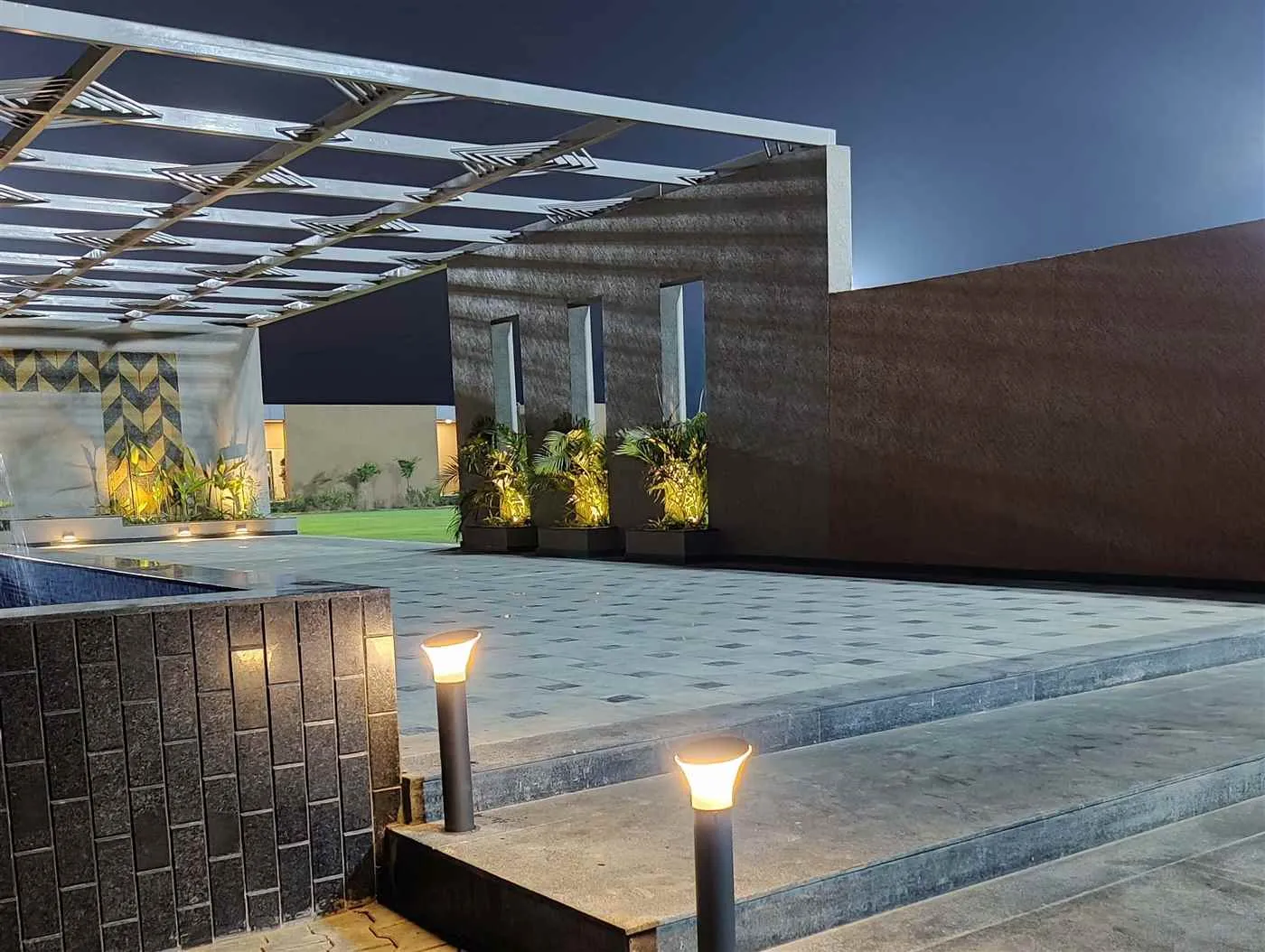 Divine Green Party Plot Divine Green Party Plot