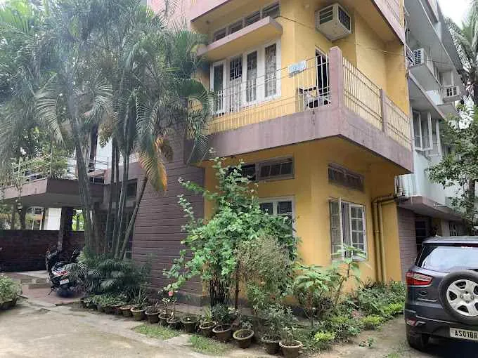 Four Season Boys Paying Guest