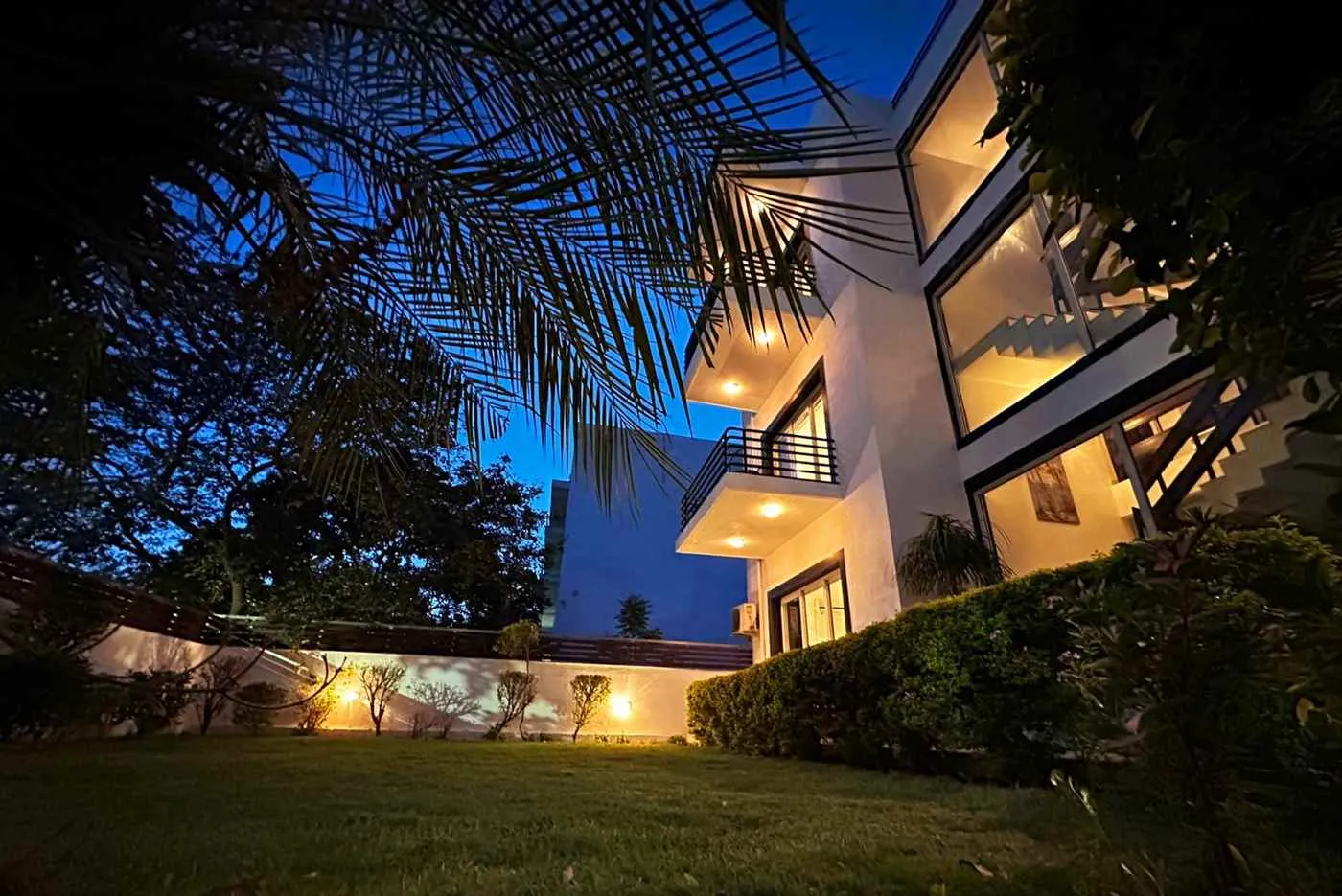 Luminary Dynasty House Luminary Dynasty House