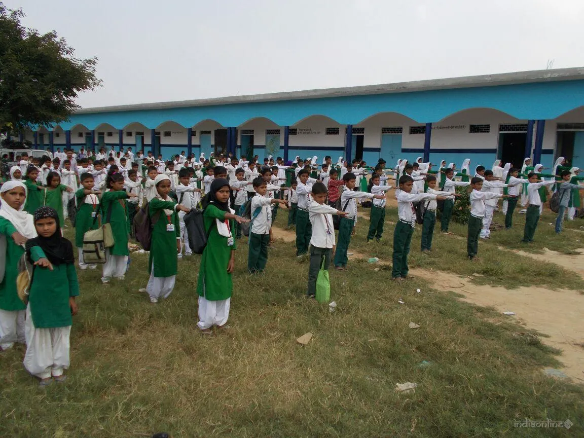 Raza Public School