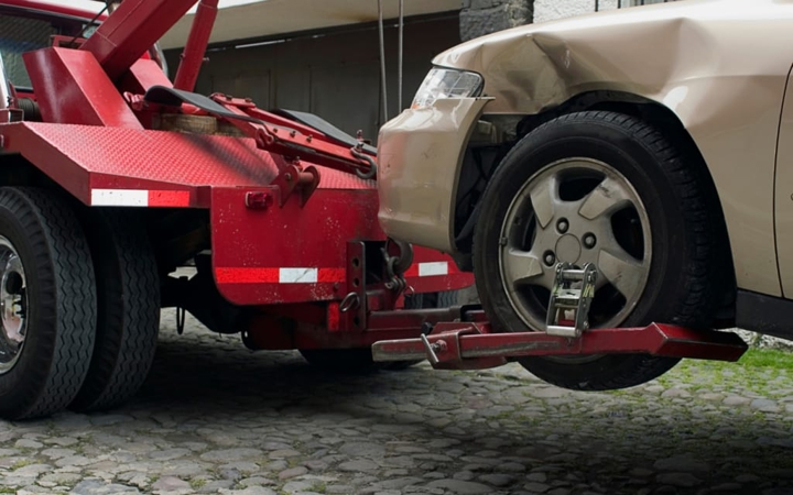 Car towing service in Dewas