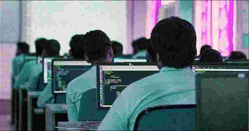 Bachelor of Computer Applications (BCA) Bachelor of Computer Applications (BCA)