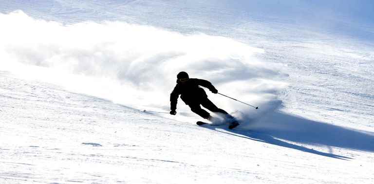 औली, उत्तराखंड भारत में स्कीइंग