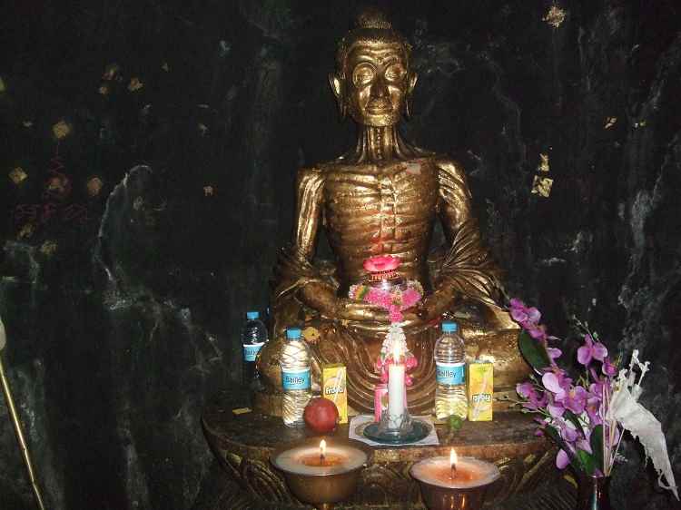 डूंगेश्वरी गुफा मंदिर, बिहार भारत की प्रसिद्ध गुफाएँ