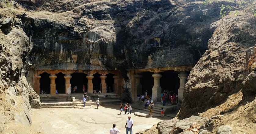 एलीफेंटा द्वीप गुफाएँ, महाराष्ट्र भारत की प्रसिद्ध गुफाएँ