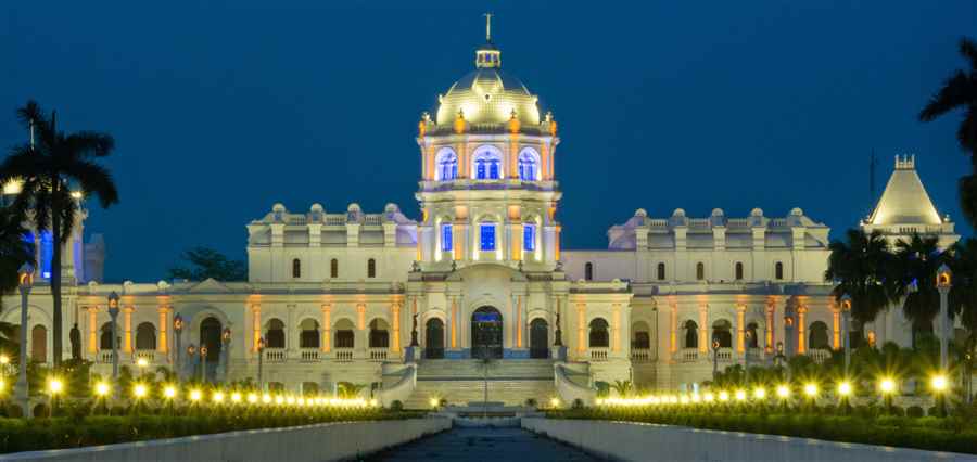 भारत के प्रसिद्ध स्मारक और किले