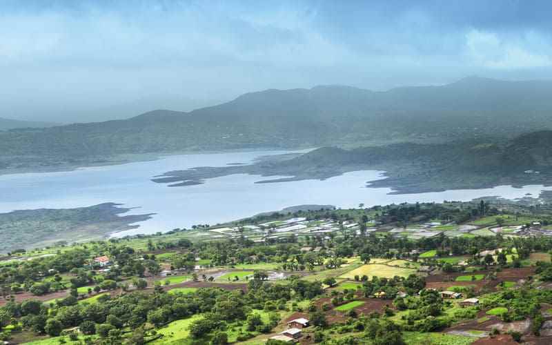 लोनावाला, महाराष्ट्र भारत में मॉनसून के प्रसिद्ध स्थल