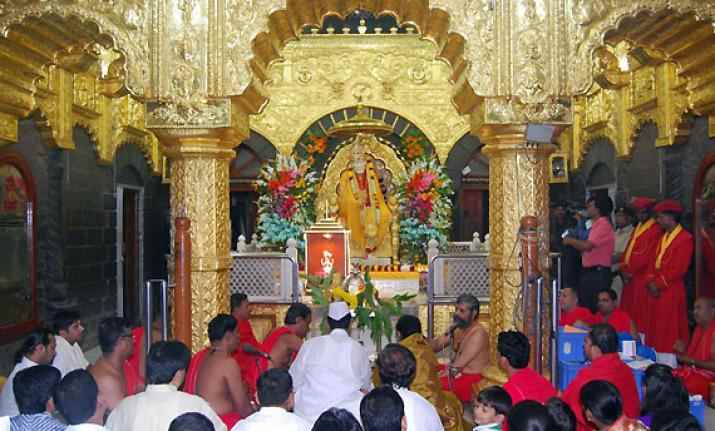 शिर्डी में सांई बाबा, महाराष्ट्र भारत के प्रमुख धार्मिक स्थल