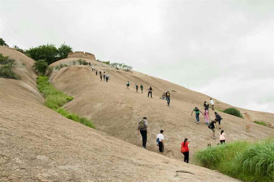 सावनदुर्ग ट्रेक,बैंगलोर दक्षिण भारत में ट्रेंकिग के स्थल