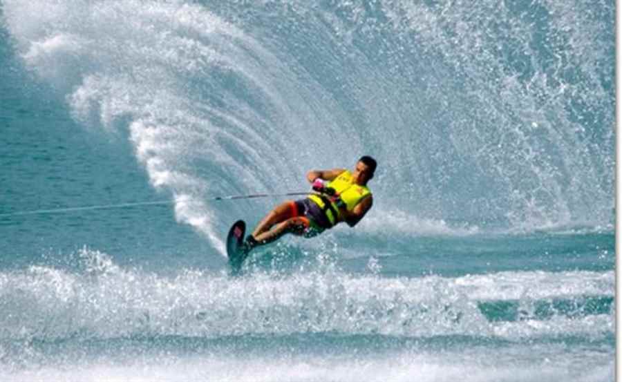 वाटर स्किंग, गोवा भारत में जल क्रीडा (वाटर स्किंग)