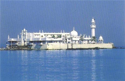 Famous mosques in India