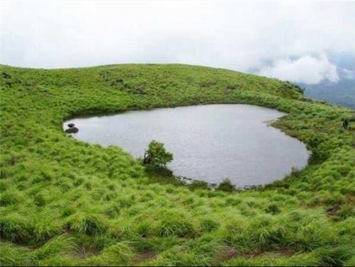 Most Bizarre and Beautiful Places to See in India