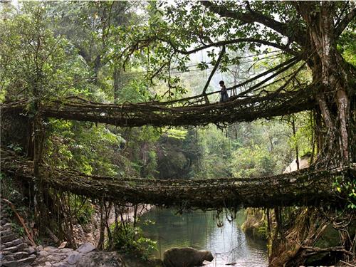 Most Bizarre and Beautiful Places to See in India