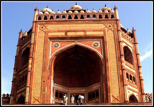 Buland Darwaza Mughal Architecture in India
