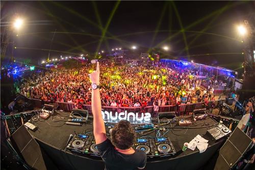 Long Weekends in December Month