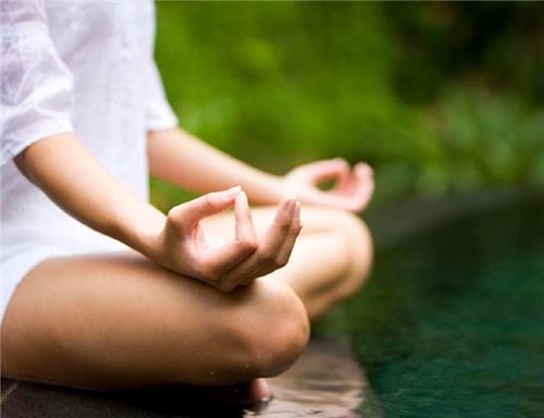 Famous Spiritual Retreats in India