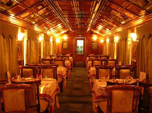 PAlace on Wheels
