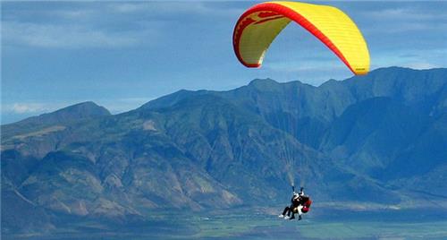 Paragliding in nandi hills banagalore